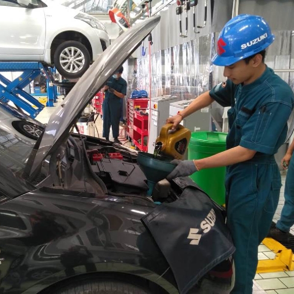 Suzuki Day Singaraja Manjakan Konsumen dengan Service Gratis