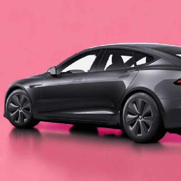 Tesla Segarkan Jajaran Model S dan X dengan Warna Baru, Stealth Gray