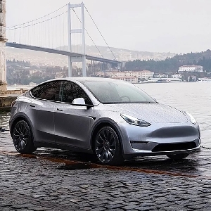 Tesla Recall Hampir 2,2 Juta Mobil, Termasuk Cybertruck, Ada Apa ...