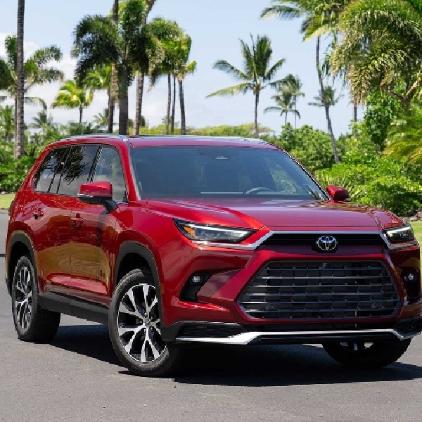 Toyota Hentikan Penjualan 2 SUV Karena Airbag Bermasalah
