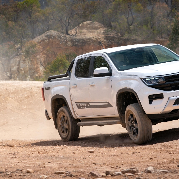 VW Rilis Amarok 10 Deserts Edition untuk Rayakan Rekor Baru 