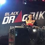 Penampilan DJ Gracela Andreas di Drag Bike Night Battle Support Dragster di Lintasan Lurus