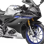 Yamaha R15M Bermotif Serat Karbon dengan Fitur Baru Meluncur di India