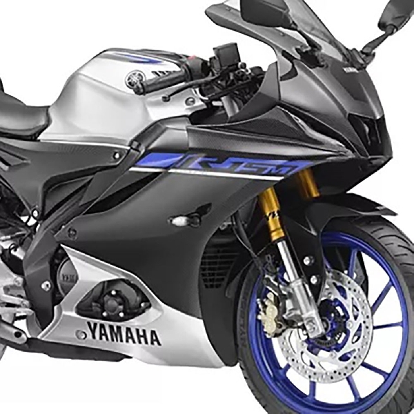 Yamaha R15M Bermotif Serat Karbon dengan Fitur Baru Meluncur di India