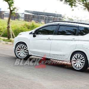 Modifikasi Mitsubishi Xpander – Tampil Macho dengan Velg 20 Inci