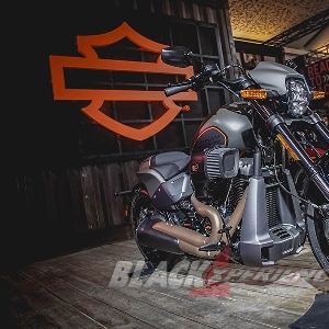 Harley Davidson FXDR dan Iron-Moge Klasik, Tenaga Modern