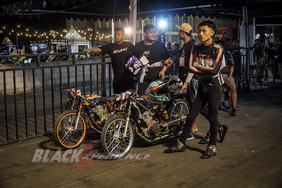 Suasana Paddock di Black Drag Black 2023