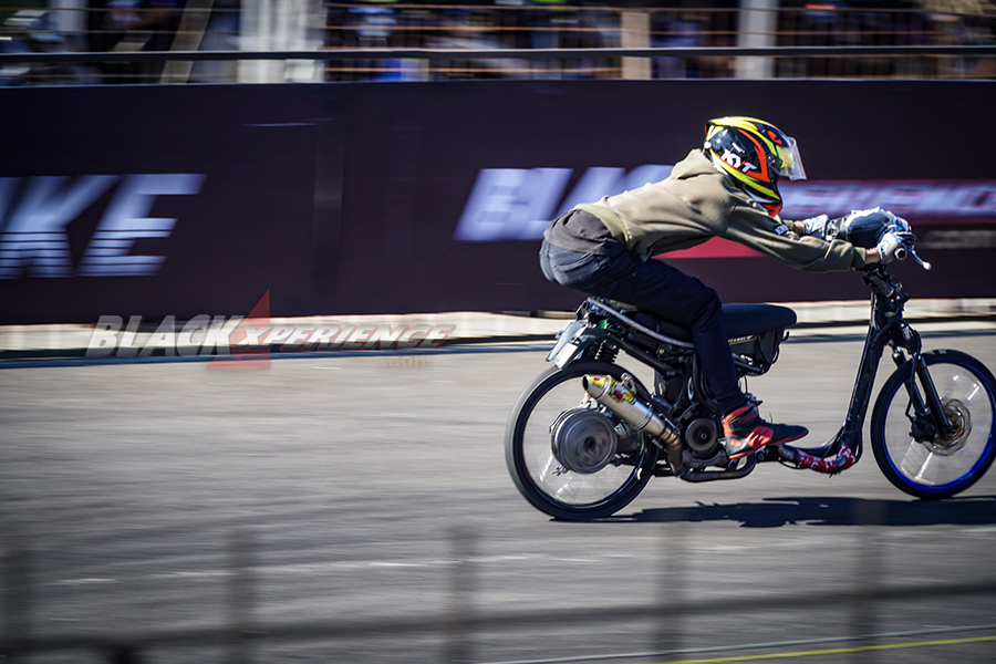 Start Line dan Aksi Dragster di Black Drag Bike 2023 Sidoarjo