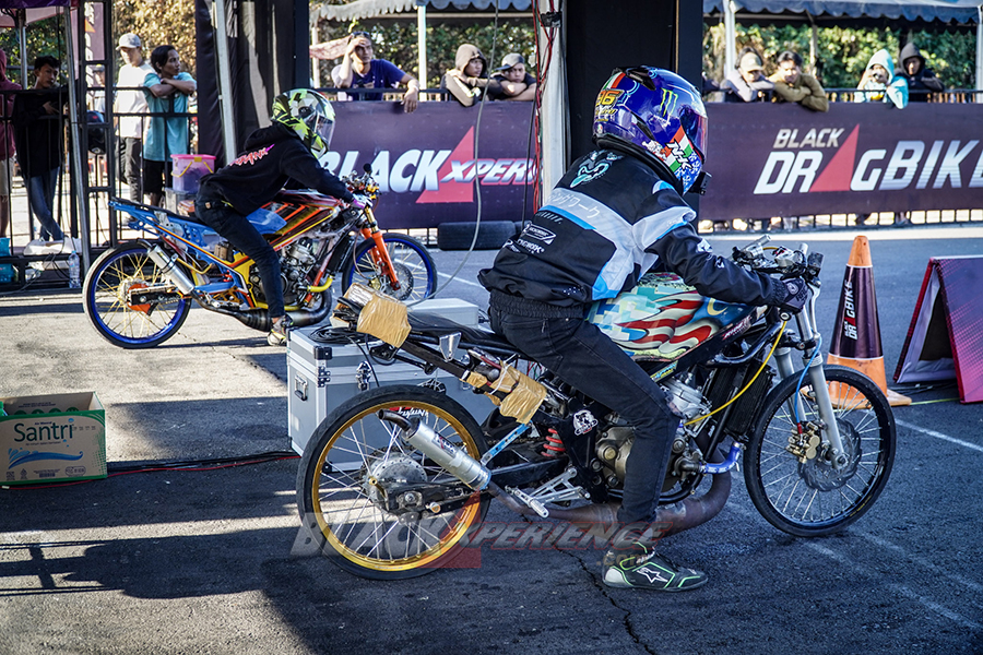 Start Line dan Aksi Dragster di Black Drag Bike 2023 Sidoarjo