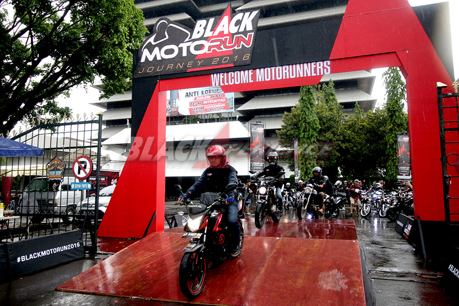 Black Motorun Journey 2016