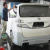 Vellfire Siap Berganti Warna