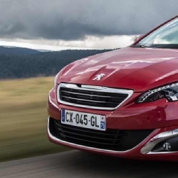 New Peugeot 308 Dinobatkan Sebagai European Car of the Year