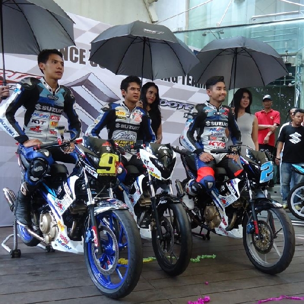 Suzuki perkenalkan komposisi baru Suzuki Racing Team