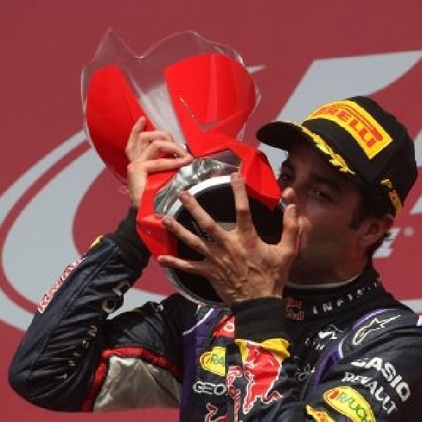 Ricciardo akhirnya naik podium tertinggi di GP Kanada