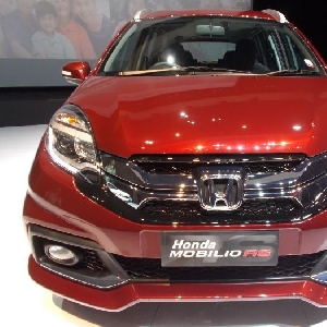 Mengintip eksterior  dan  interior  Honda Mobilio  RS  