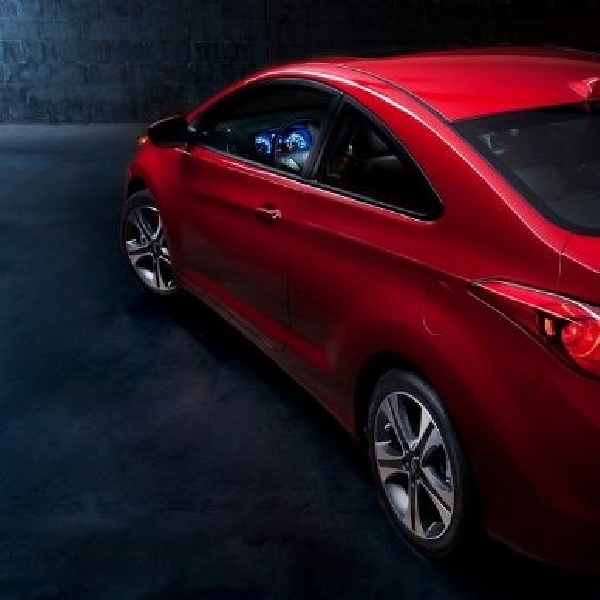 Hyundai Elantra coupe dipensiunkan