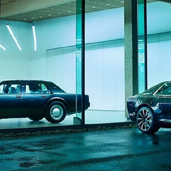 Aston Martin Rilis Galeri Foto Lagonda Terbaru