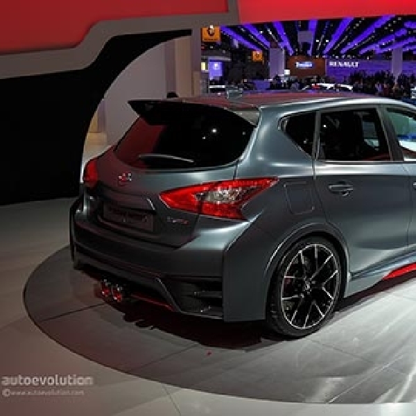 Pulsar Nismo, mobil konsep yang menjadi daya tarik booth Nissan di Paris Motor Show