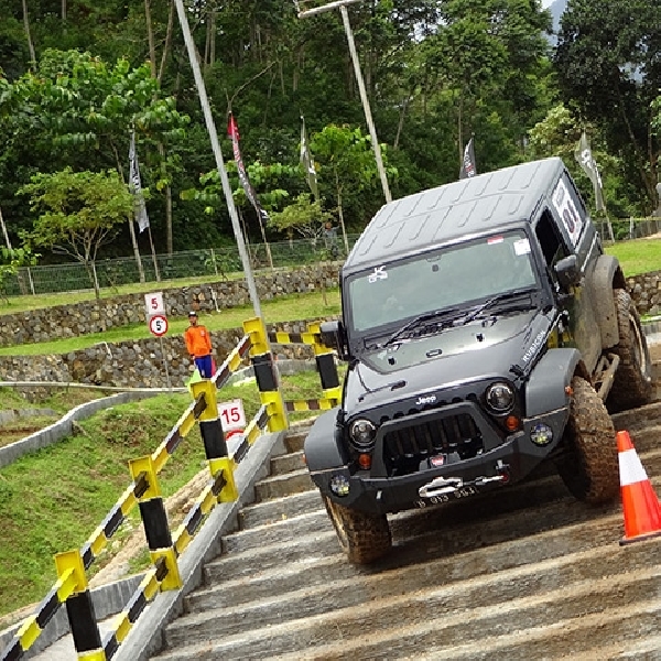 Jeep Agility Off Road Competition Series 2015, Kompetisi Sekaligus Safety Driving