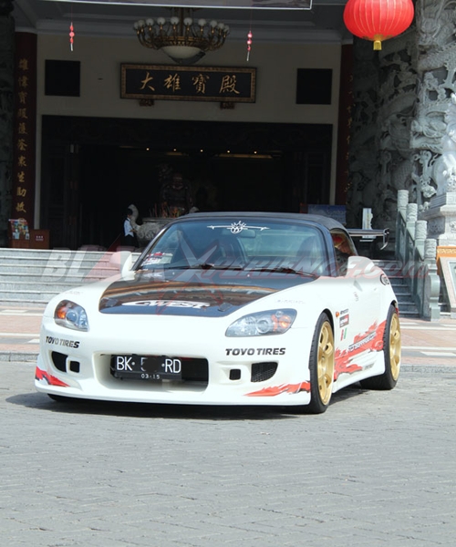 Gaya Modifikasi S2000 New Dimension