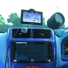 Komposisi head unit, GPS dan takometer