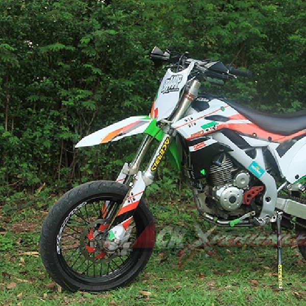 Modif Kawasaki KLX150 Demi Mengemban Tugas