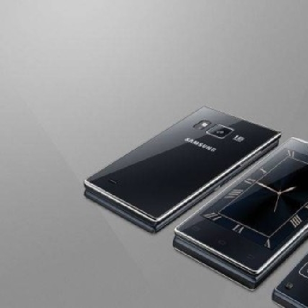 Samsung Umumkan Smartphone Flip Baru Bertenaga Snapdragon 808