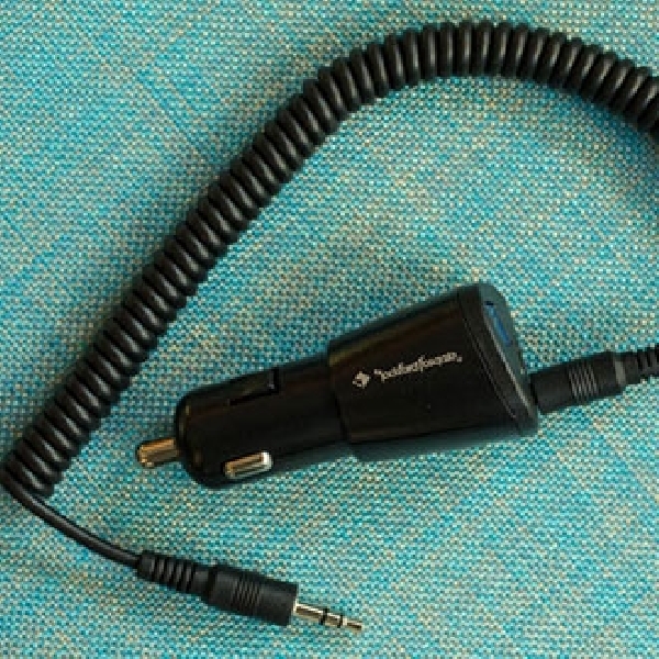 Rockford Fosgate Universal Bluetooth Audio Adapter