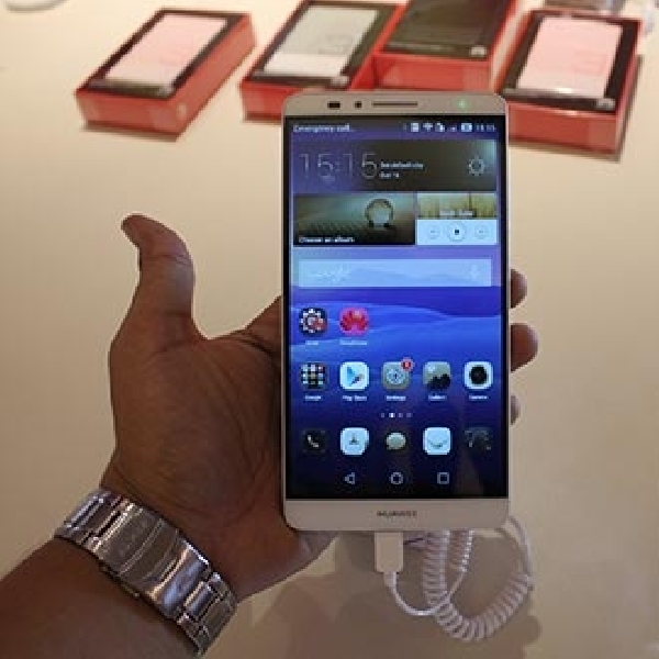 Huawei Gandeng Trikomsel Luncurkan Huawei Ascend Mate7 dan Ascend P7